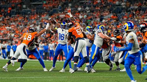 football service plays|pro football games today.